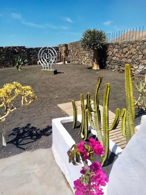 Casa Kira Sur, Macher Tias Apartment