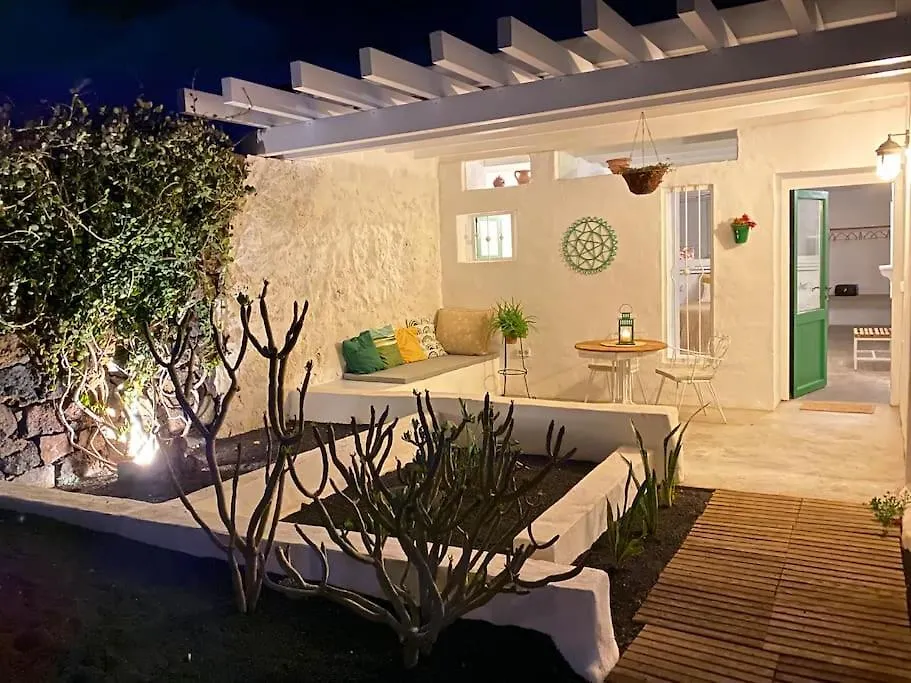 Casa Kira Sur, Macher Tias Spain